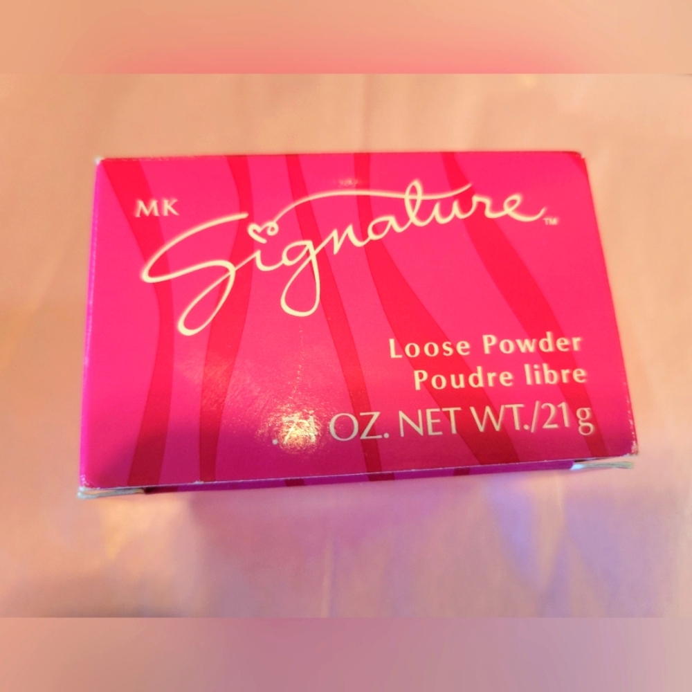 Mary Kay Loose Powder--Light Bronze. Brand New In Box.